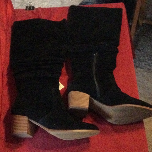 Knee High Slouch Boots - Picture 3 of 5